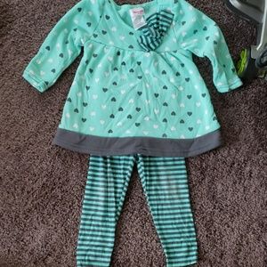 Baby girl winter outfit, like new. Size 18M